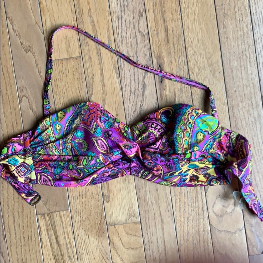 Victoria’s Secret bandeau bikini top